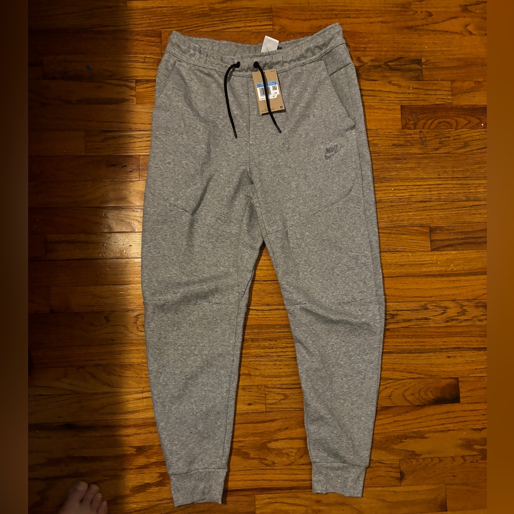 Brand New Nike Tech Pant